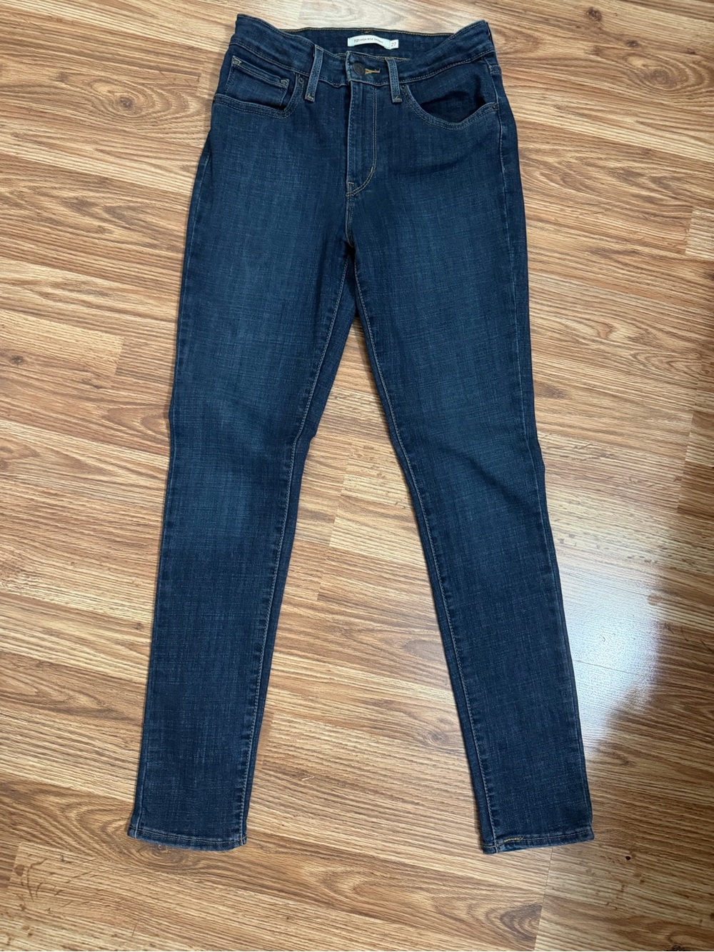 Levi's 721 High Rise Women's Skinny Jeans